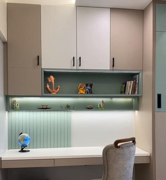 Study Desk with Fluted Shelves